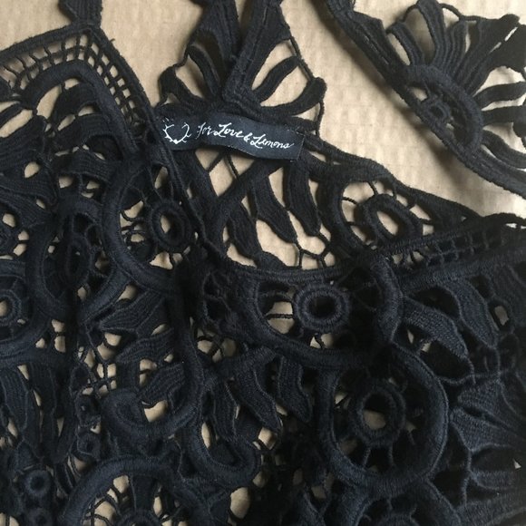 [SOLD] FLL “Riviera” crochet coverup LBD—LIKE NEW - Picture 8 of 8